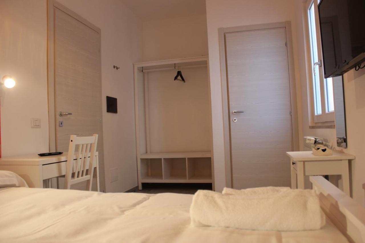 Roman Sunrise Rooms Extérieur photo