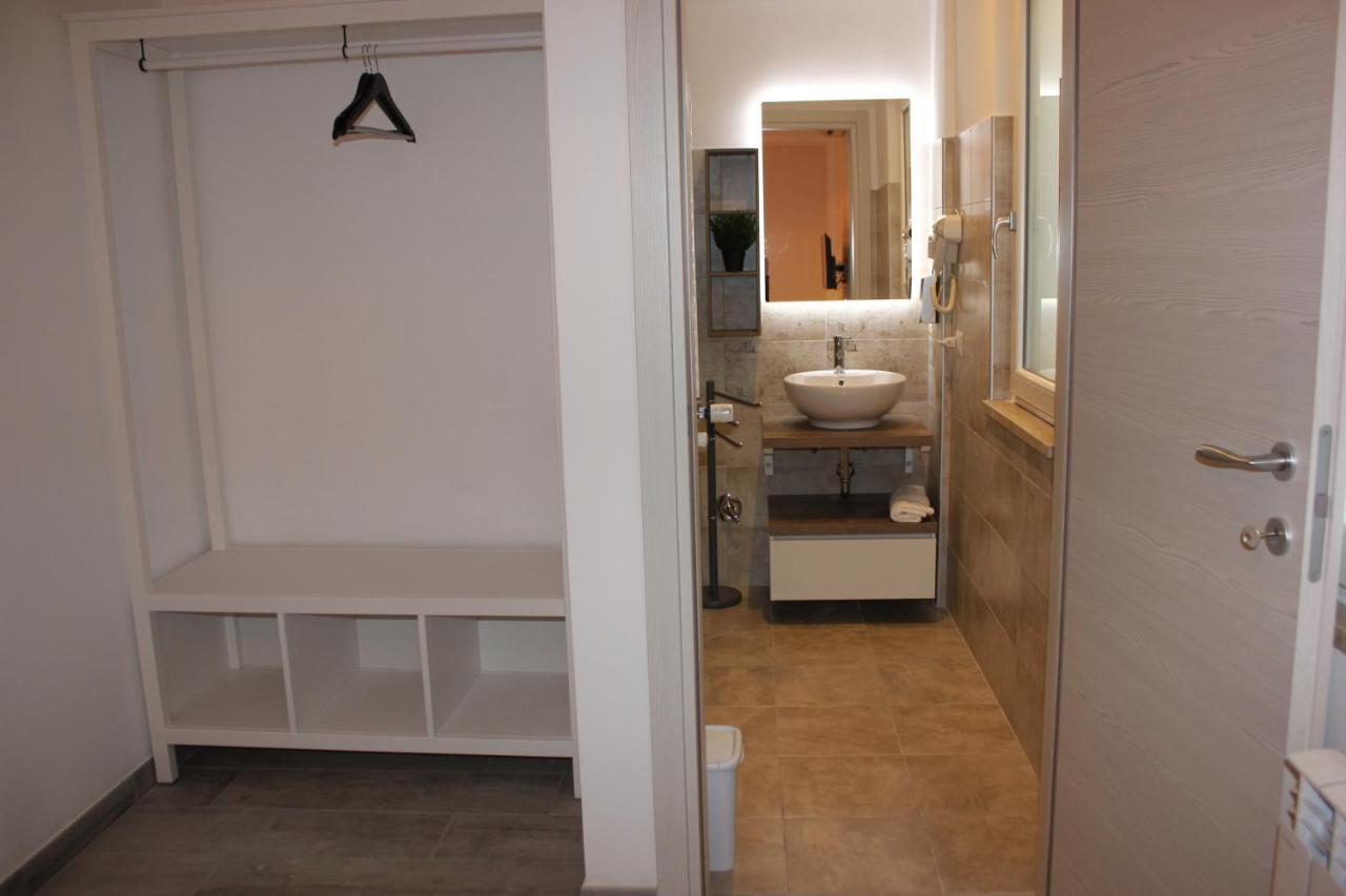 Roman Sunrise Rooms Extérieur photo